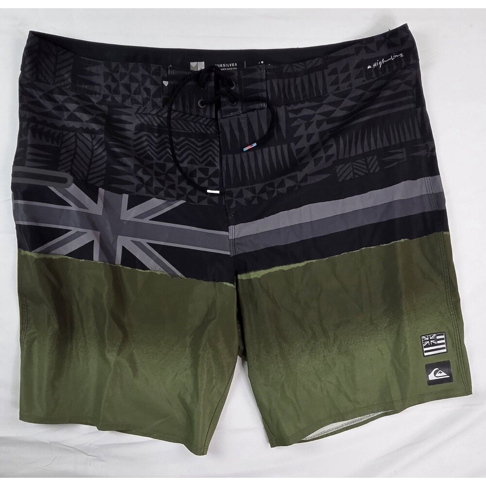 Quiksilver Highline Board Shorts Mens Size 42 Hawaiian Flag Y2K Style Bottoms